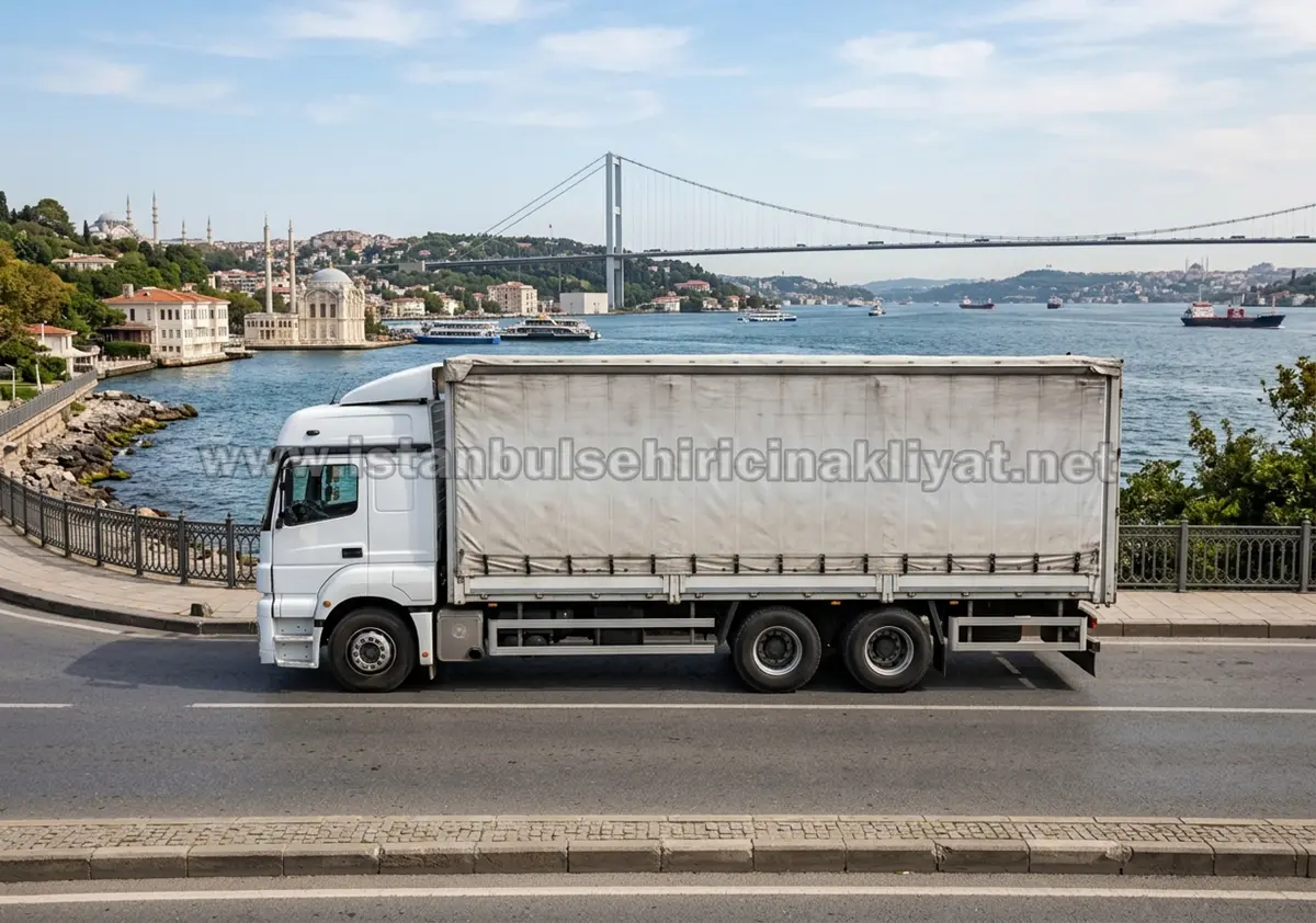 Büyük kapalı kasa onteker kamyon nakliye aracı